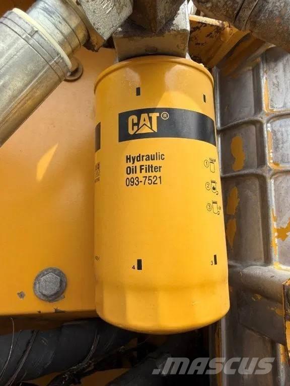 CAT 320CL Bageri guseničari