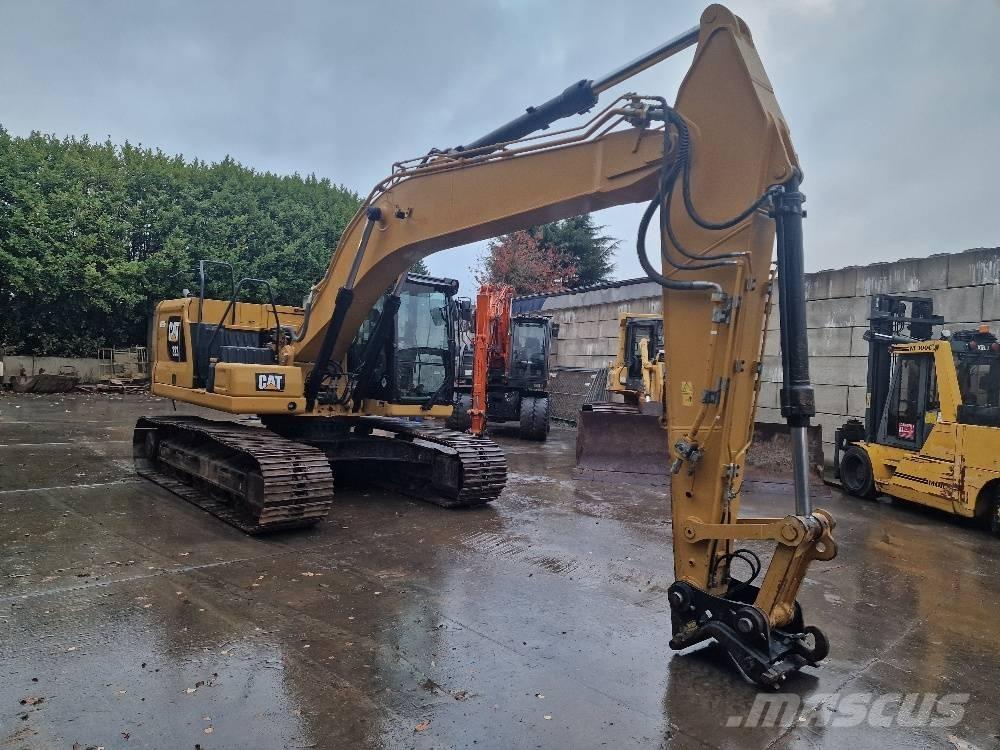 CAT 323 Bageri guseničari