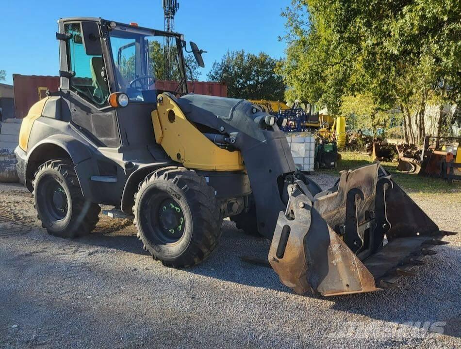 Mecalac AS 700 Utovarivači na točkove