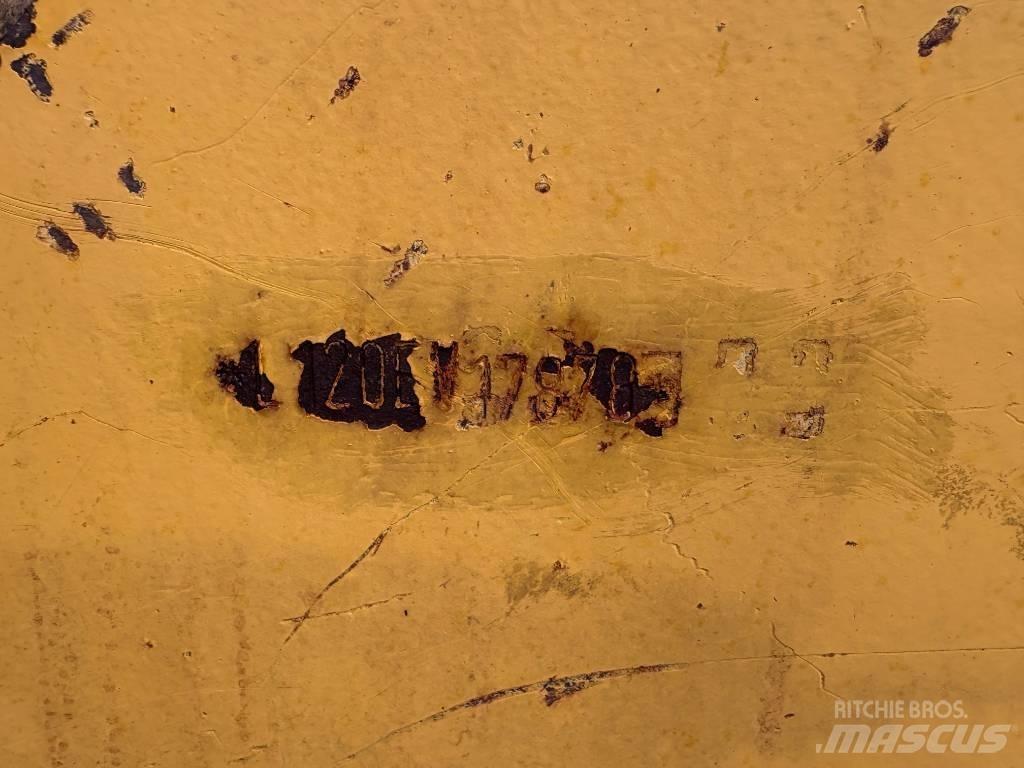 Volvo L 120 E Utovarivači na točkove