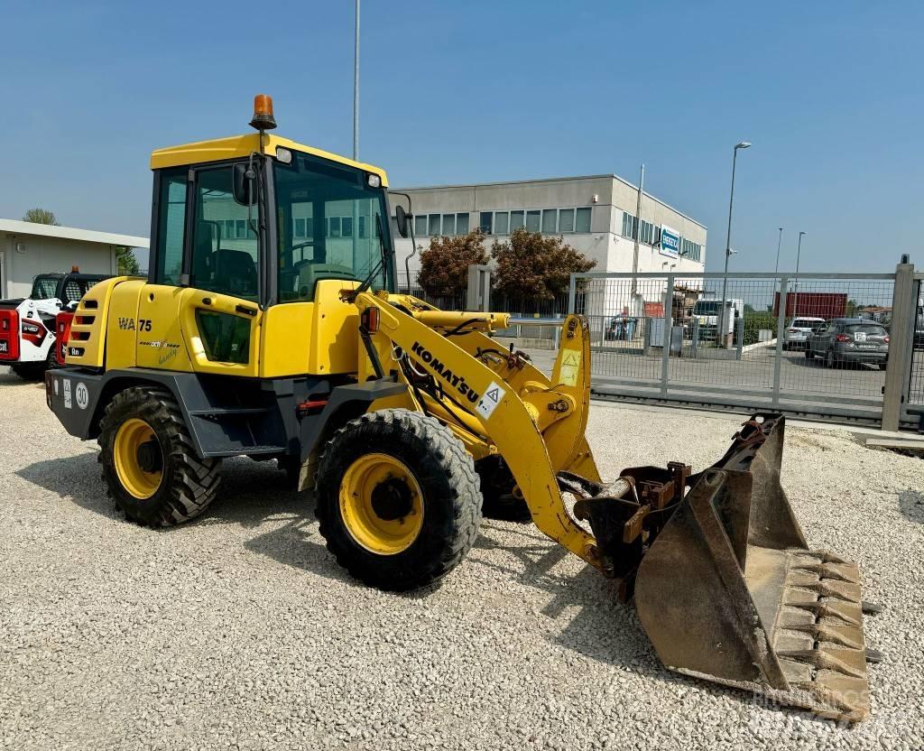Komatsu WA 75 Utovarivači na točkove