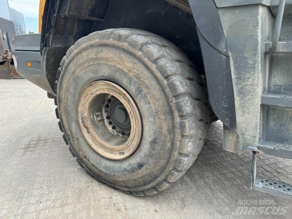Liebherr L580 Utovarivači na točkove