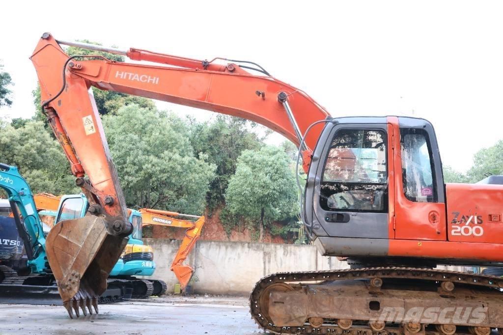 Hitachi ZX 200 LC-3 Bageri guseničari