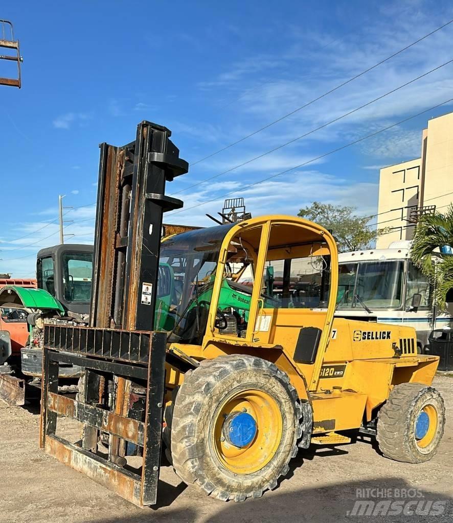 JCB S120 Vanterenski viljuškar