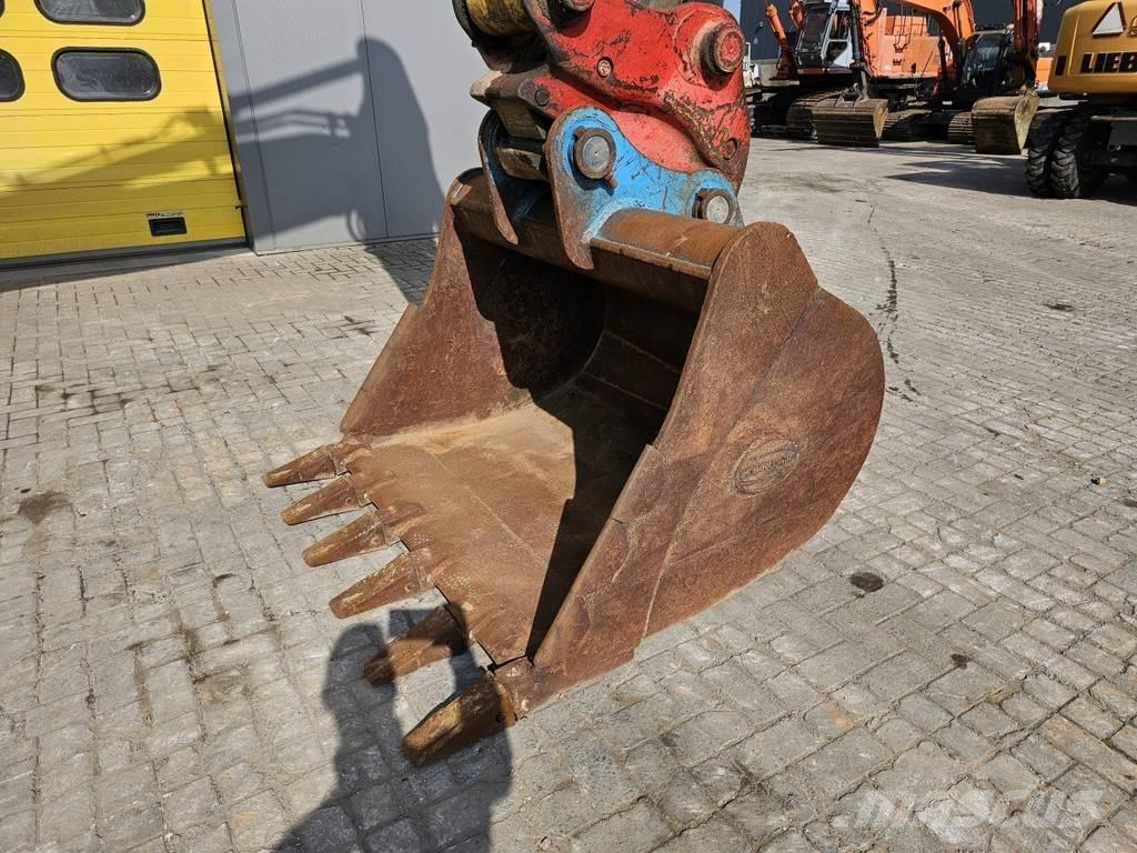 LiuGong 922E Bageri guseničari