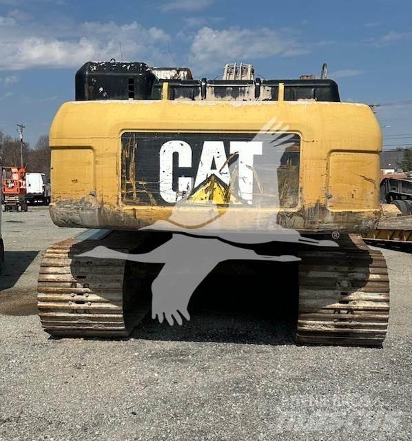 CAT 330D Bageri guseničari