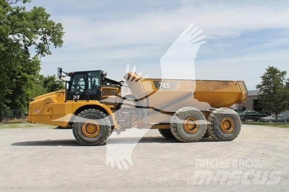 CAT 745 Zglobni damperi