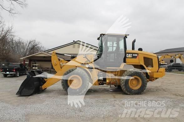 CAT 938M Utovarivači na točkove