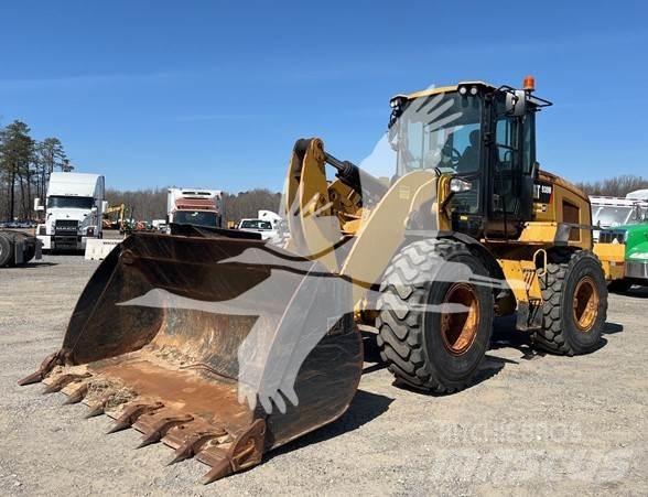 CAT 938M Utovarivači na točkove