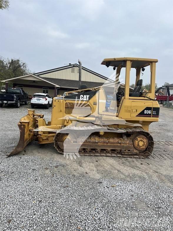CAT D3G XL Buldožeri guseničari