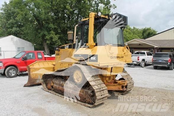CAT D5M XL Buldožeri guseničari