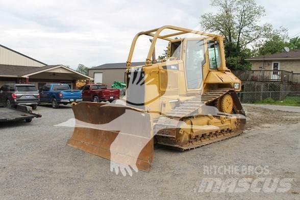 CAT D6N XL Buldožeri guseničari