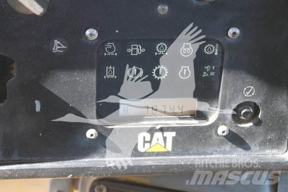 CAT D6T XL Buldožeri guseničari