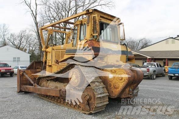 CAT D7H Buldožeri guseničari