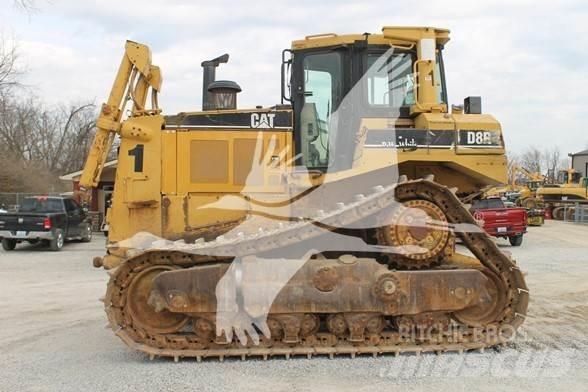 CAT D8R Buldožeri guseničari