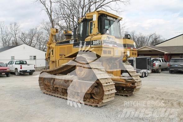 CAT D8R Buldožeri guseničari