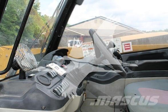 CAT TH407C Teleskopski viljuškari