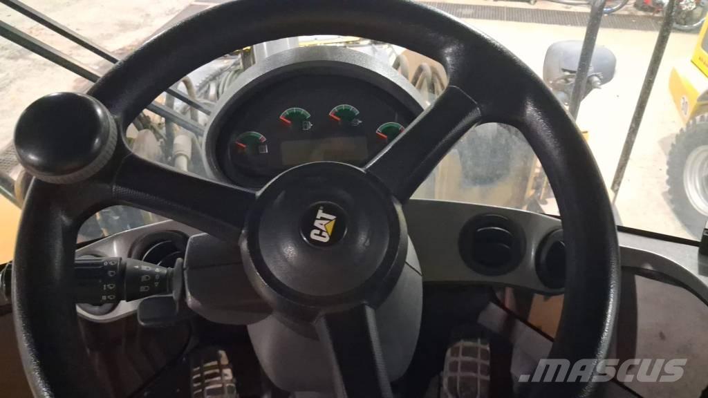 CAT 926 M Utovarivači na točkove