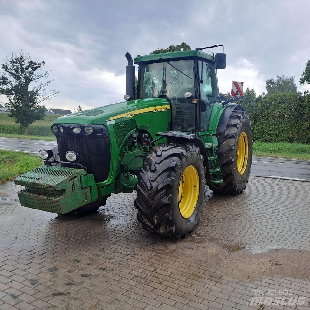 John Deere 8420 Traktori