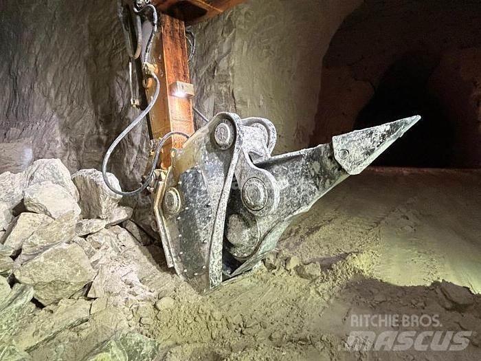 Liebherr R956HD Polovni specijalni bageri