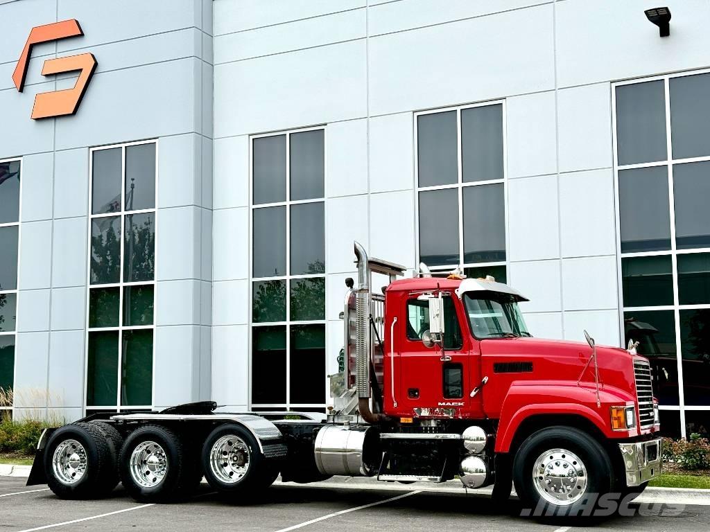 Mack CHU 613 Tegljači