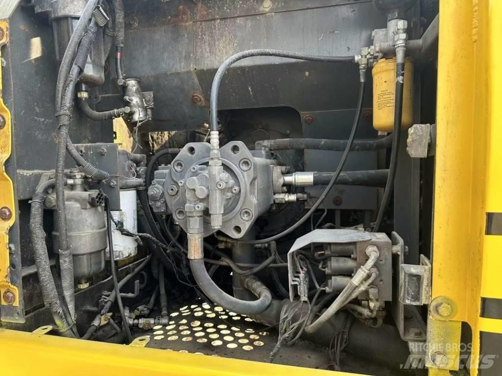 Sumitomo SH200-5 Bageri guseničari