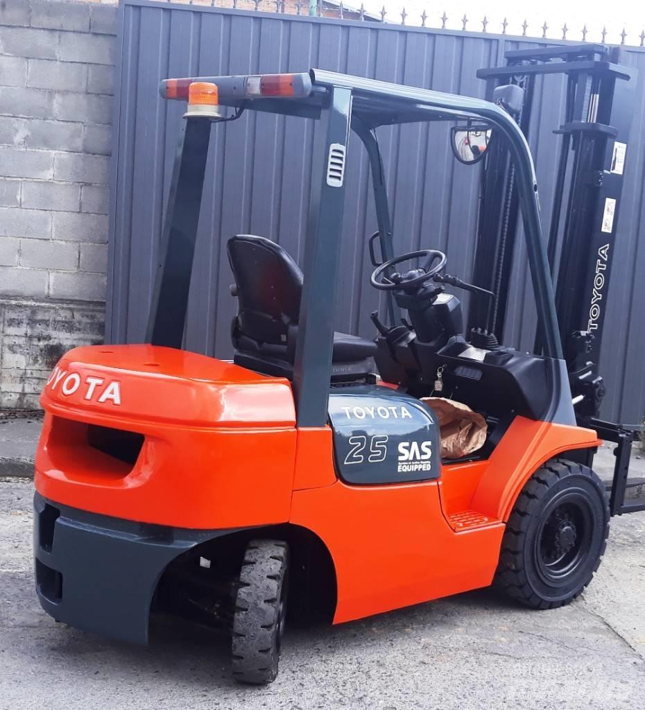 Toyota 02 7 FDF 25 Dizelski viljuškari