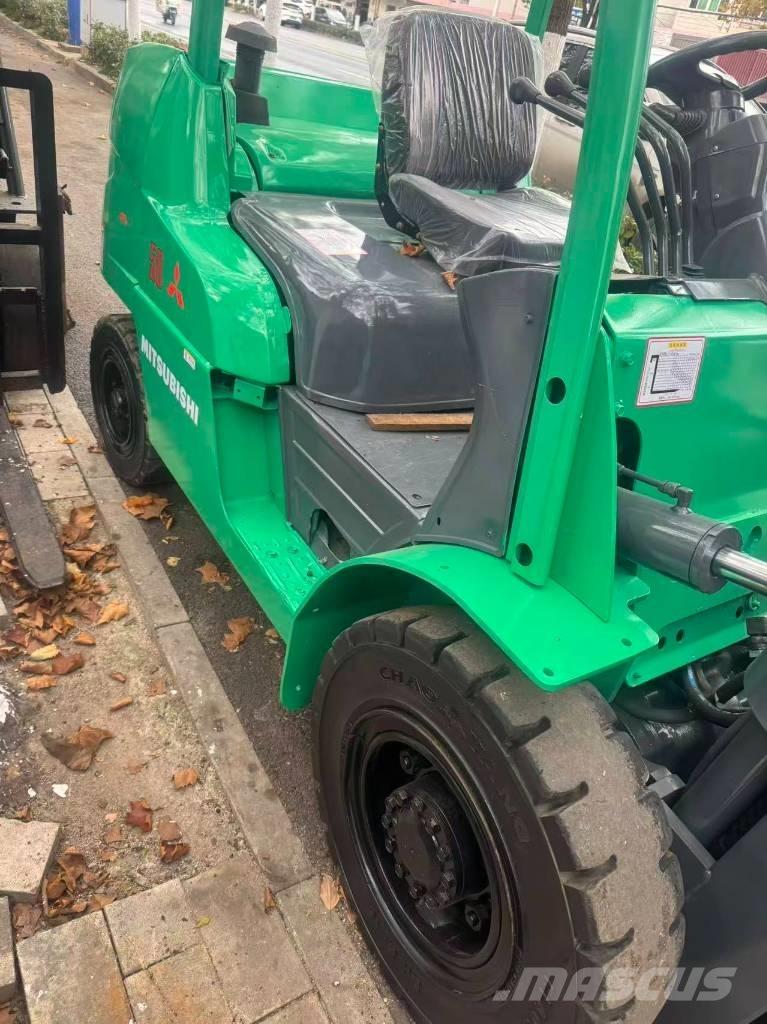 Mitsubishi 5t Dizelski viljuškari