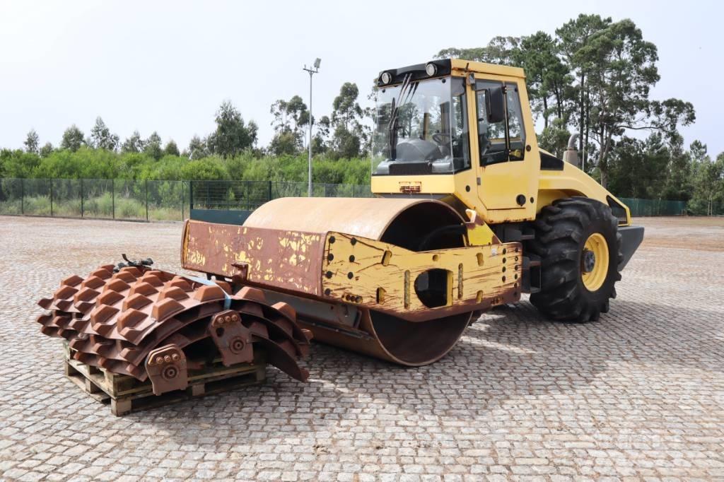 Bomag BW 216 D-4 Nabijači zemlje