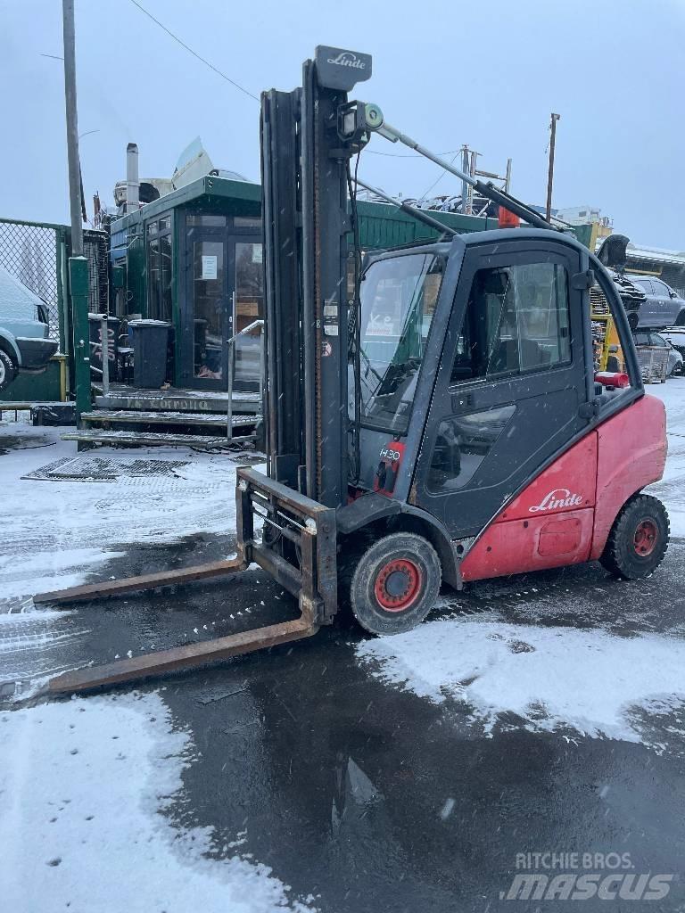 Linde H 30 D Dizelski viljuškari