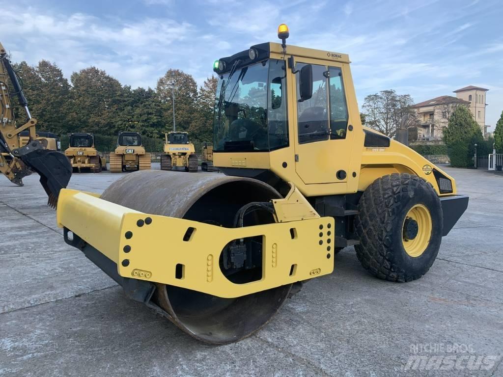 Bomag BW 213 D H-4 Valjci sa jednim bubnjem