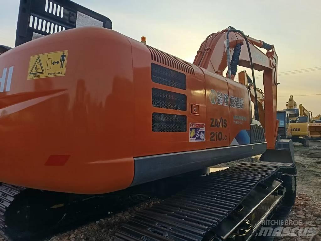 Hitachi ZX210LC Bageri guseničari