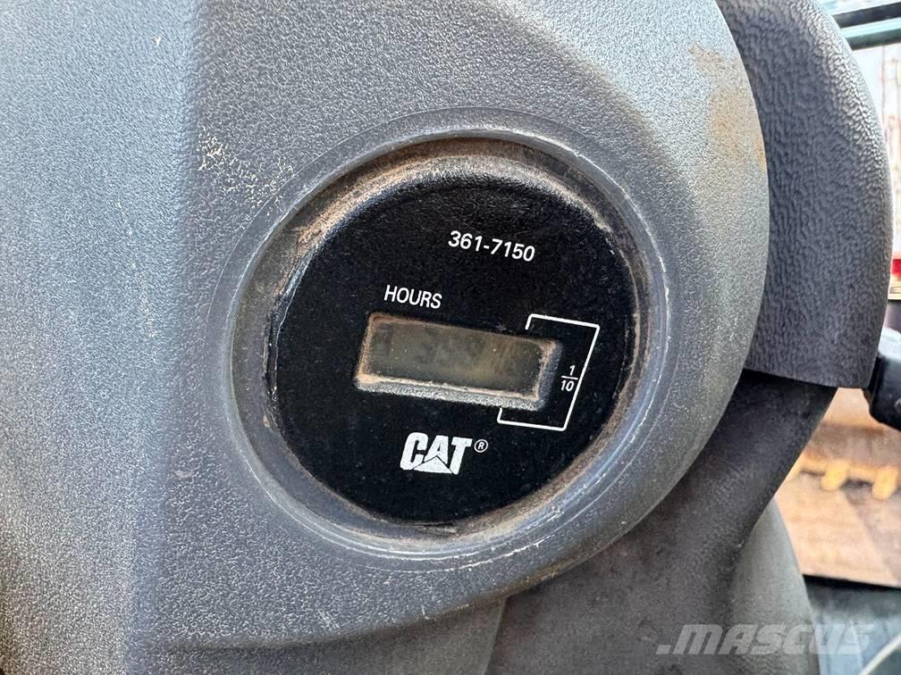 CAT CS 76 Valjci sa duplim bubnjem