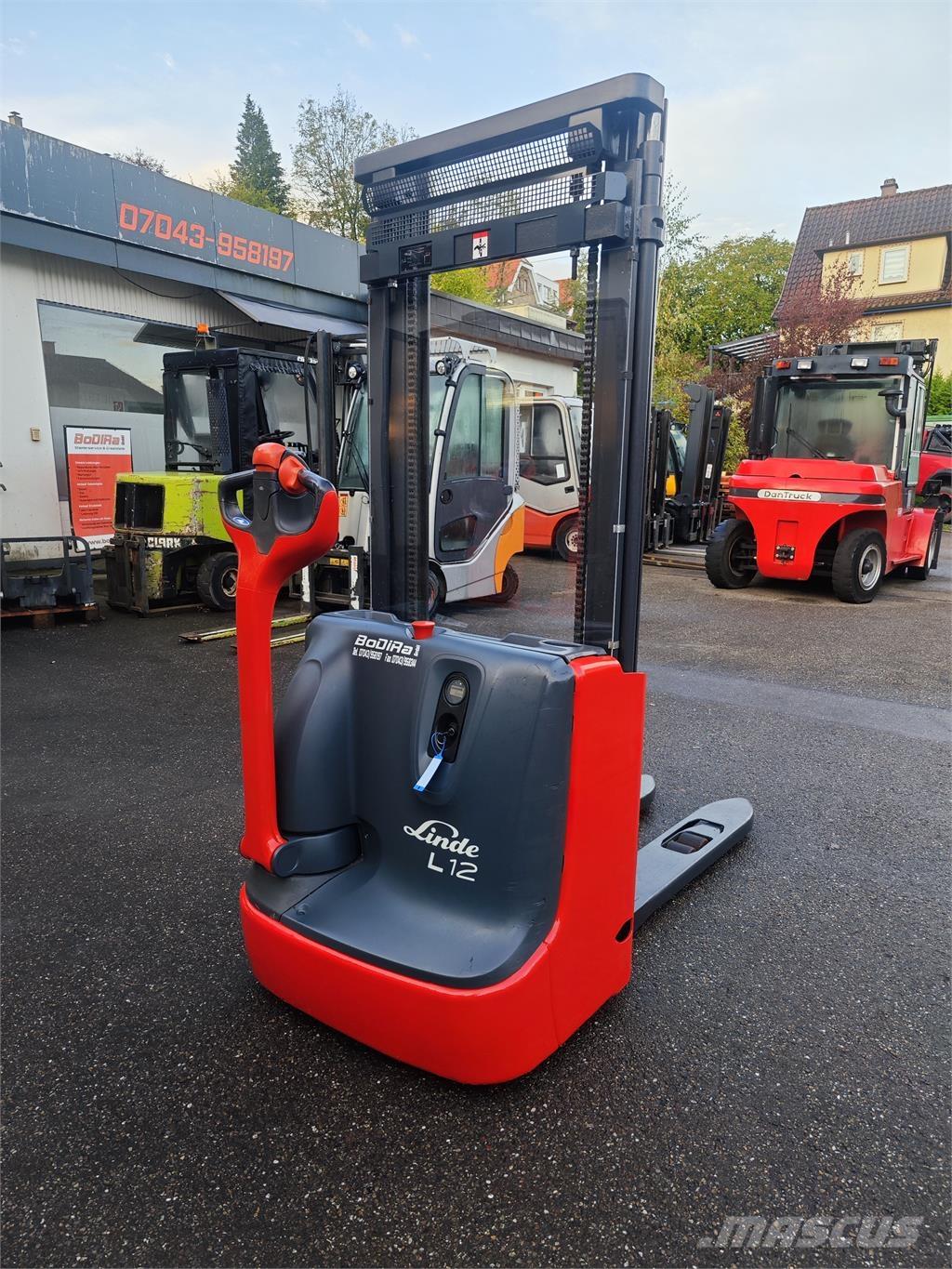 Linde L 12 Samopogonski ručni viljuškari