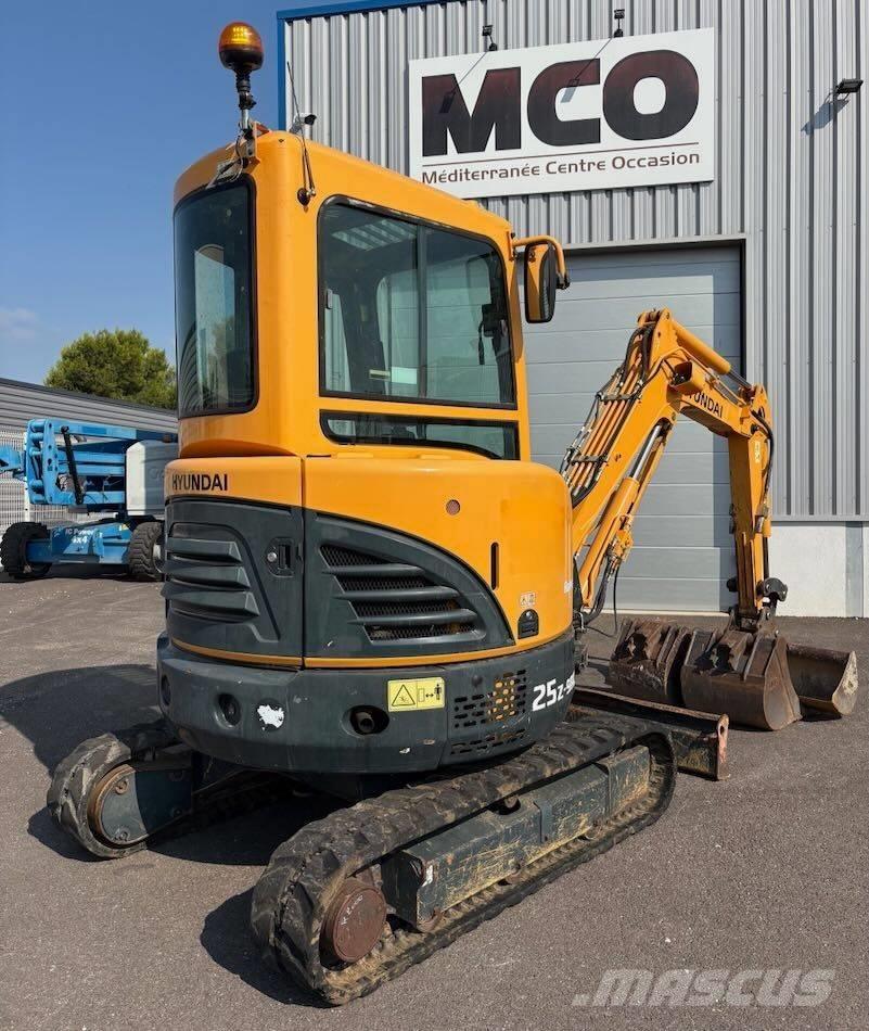 Hyundai R25Z-9 AK Mini bageri < 7t