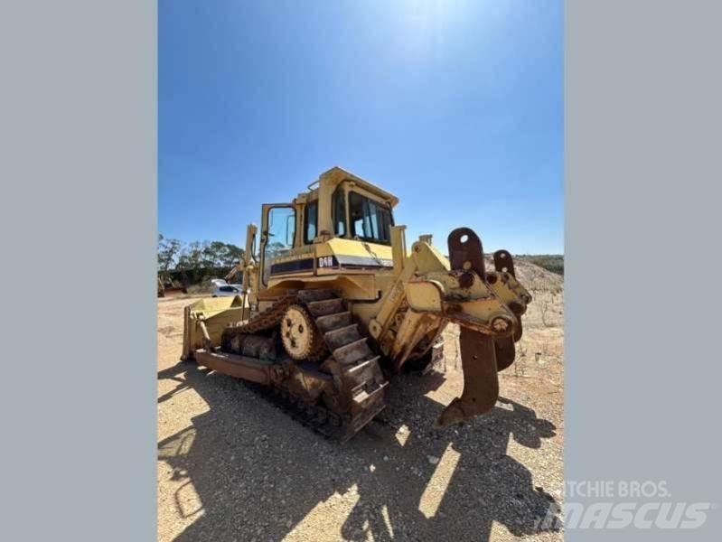 CAT D6H Buldožeri guseničari