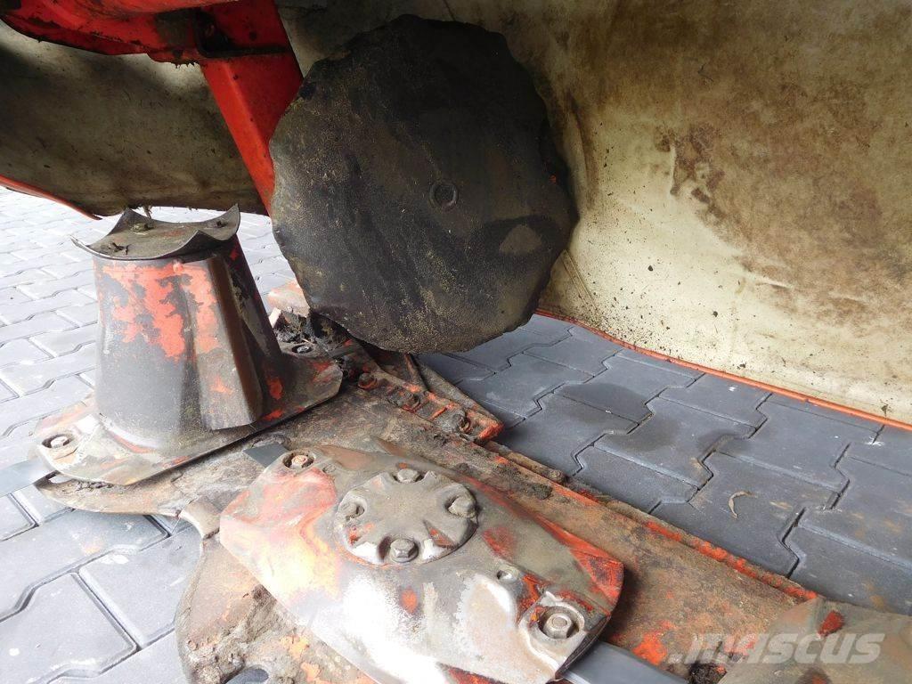 Kuhn GMD 4410-FF Okretači i sakupljači sena