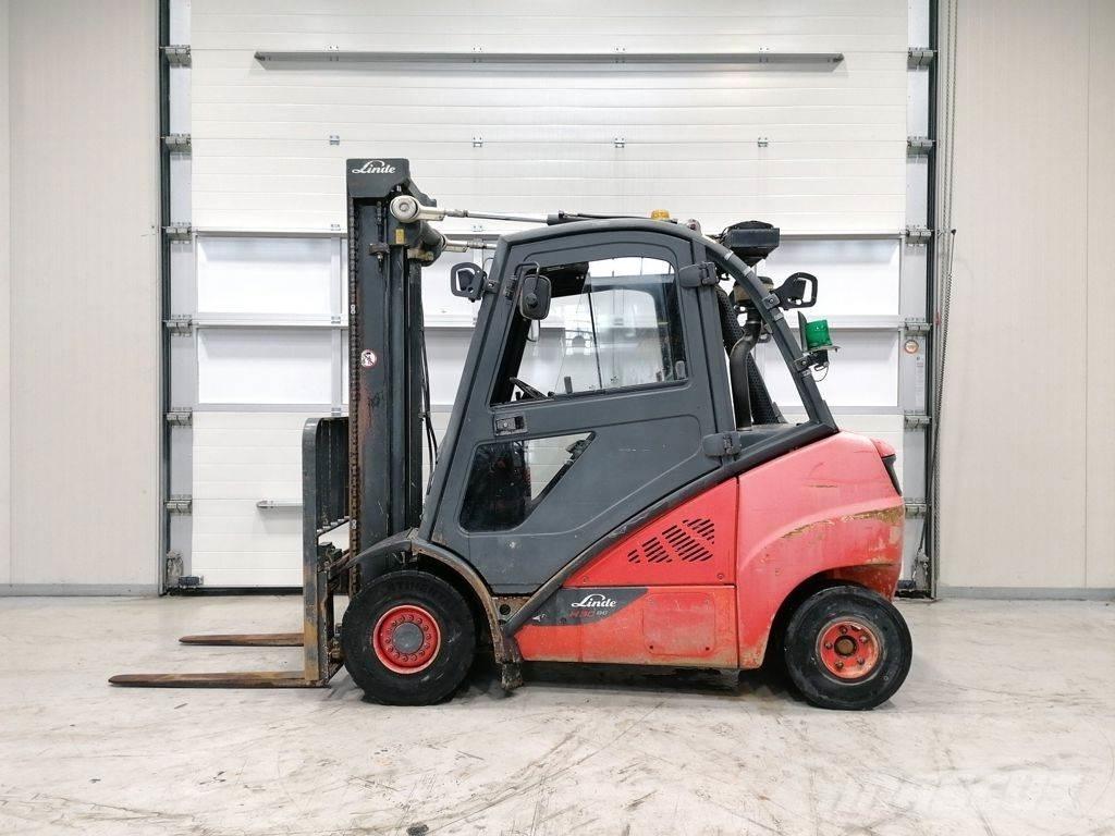 Linde H30D-02 Dizelski viljuškari