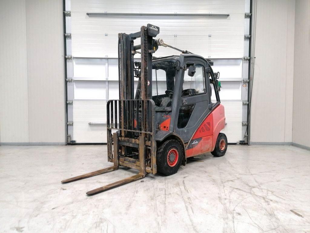 Linde H30D-02 Dizelski viljuškari