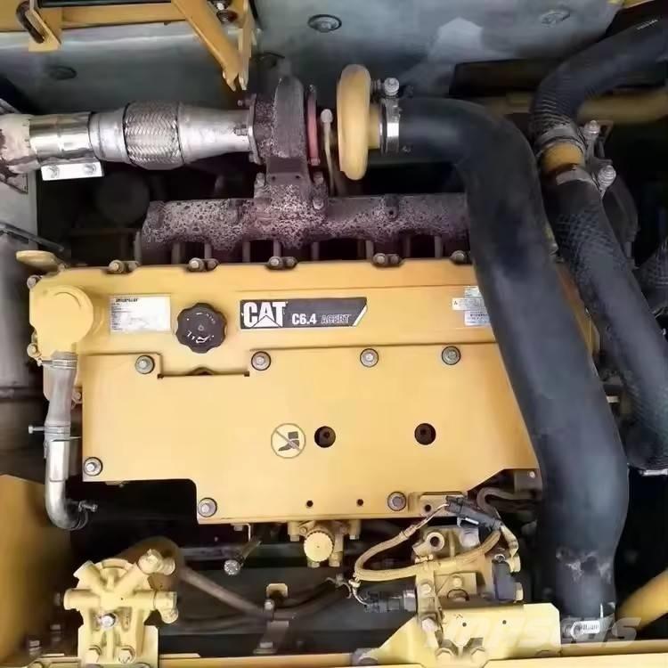 CAT 325 D Bageri guseničari