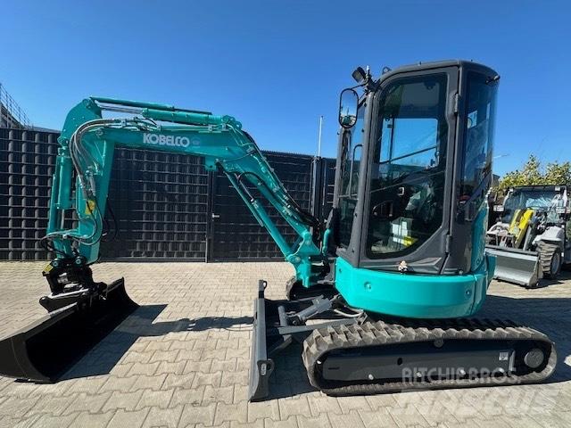 Kobelco SK26SR-7 Mini bageri < 7t