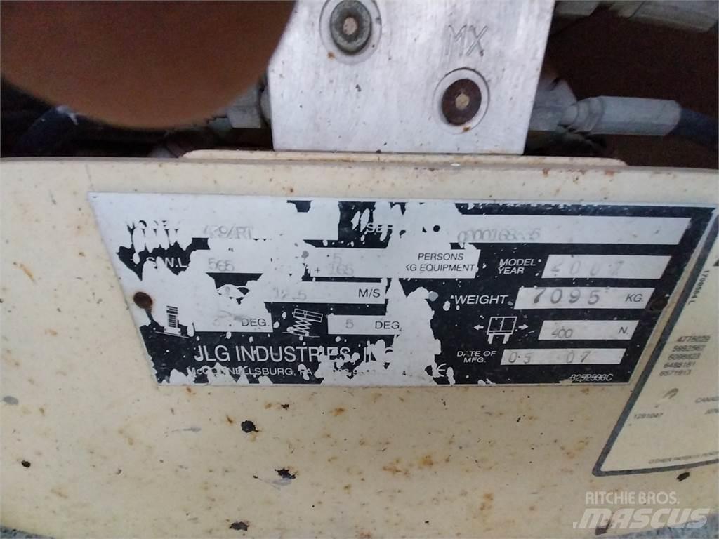 JLG 4394RT Makazaste platforme