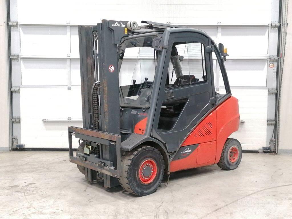Linde H30D-02 Dizelski viljuškari