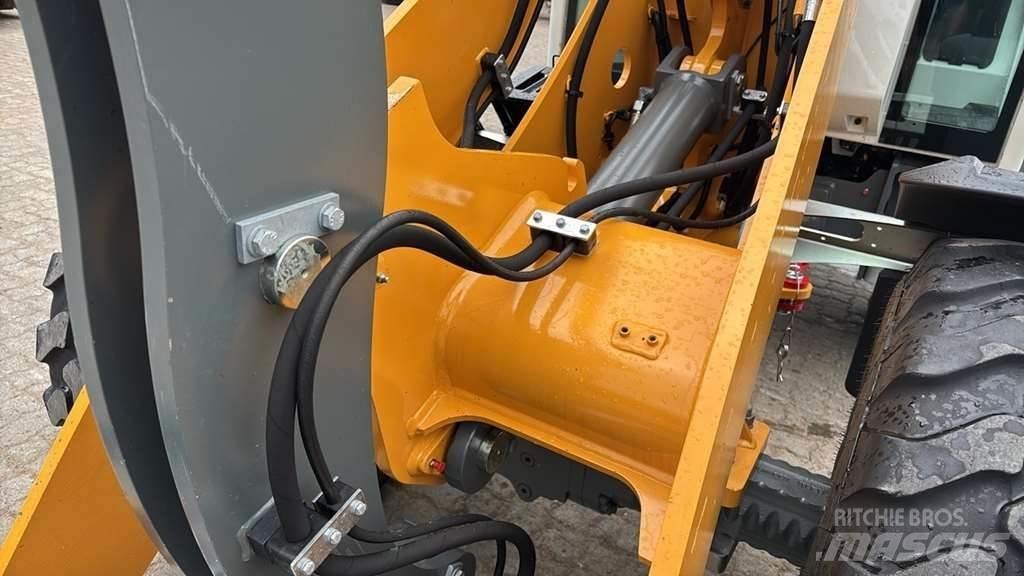 Liebherr L 506 Polovni specijalni bageri