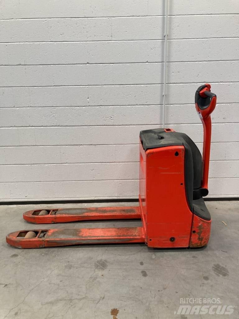 Linde T16/1152 Nisko podizni električni viljuškar