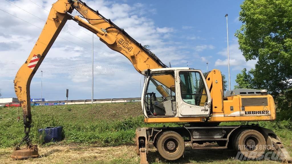 Liebherr A 904 C Bageri točkaši