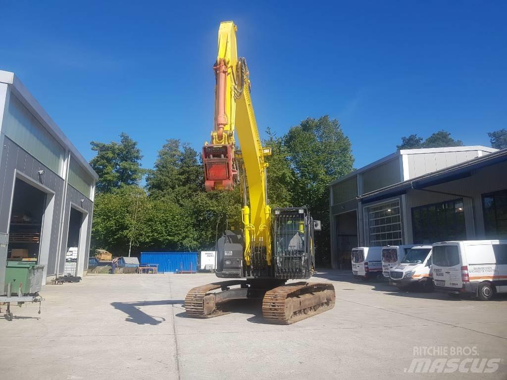 Hitachi ZX225USLC-5 Bageri guseničari