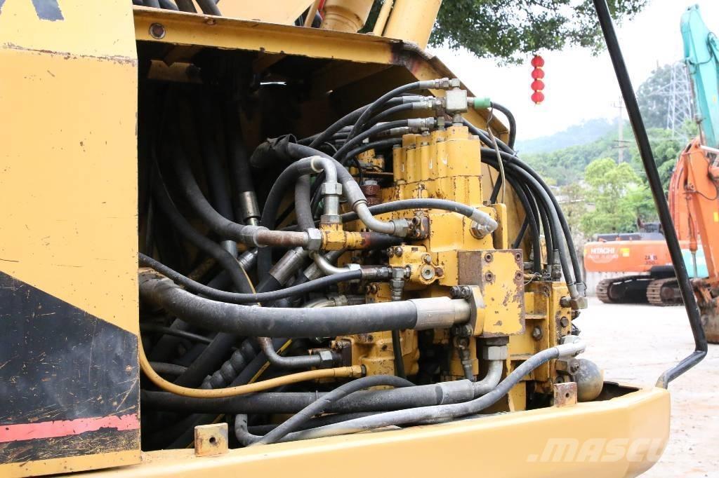 CAT 320BU Bageri guseničari