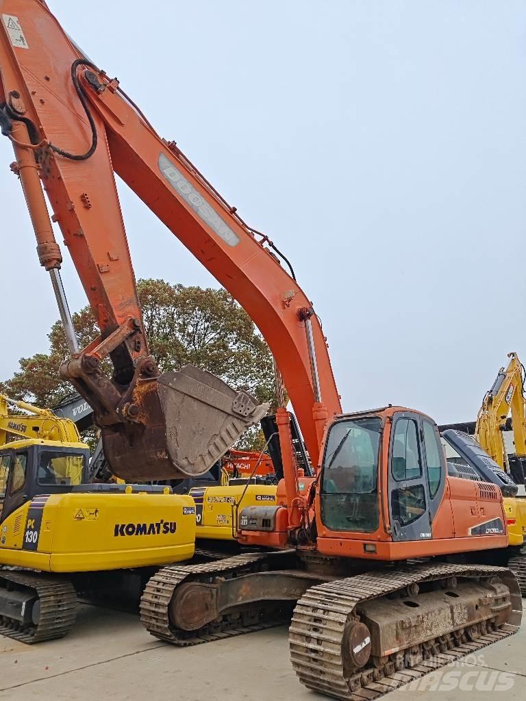 Doosan DX 300 LC Bageri guseničari