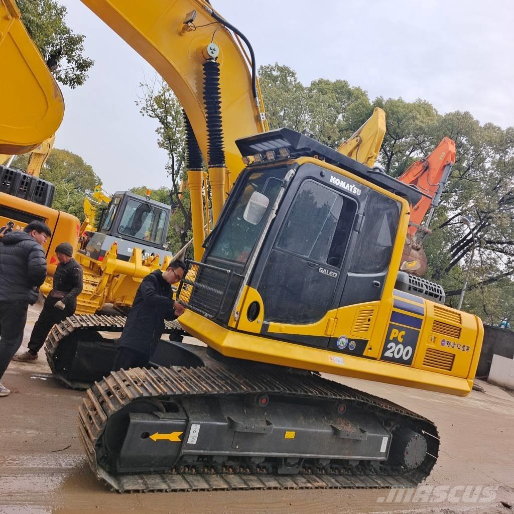 Komatsu PC 200-8N1 Bageri guseničari